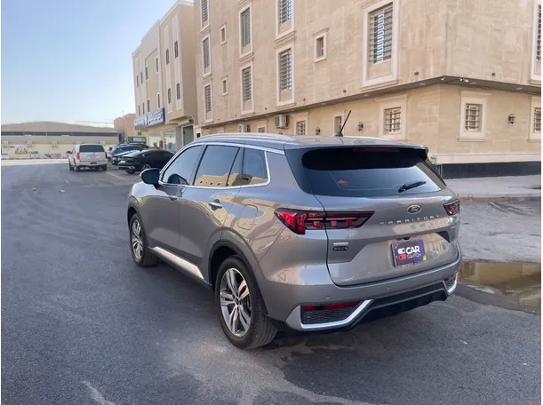 Car image 7
