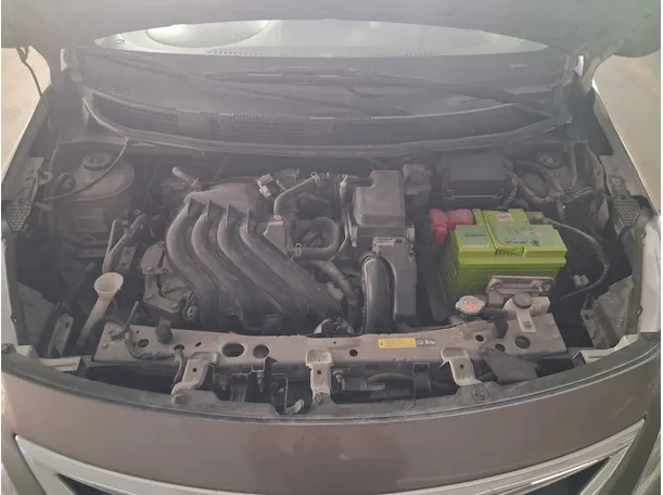 Car image 17