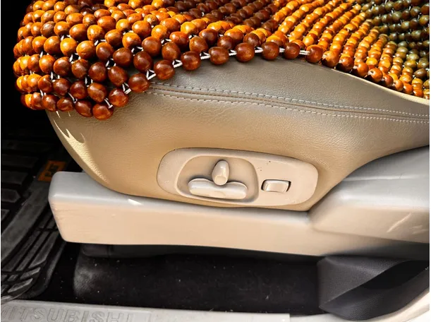 Car image 27