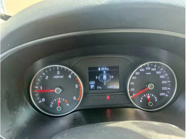 Car image 23