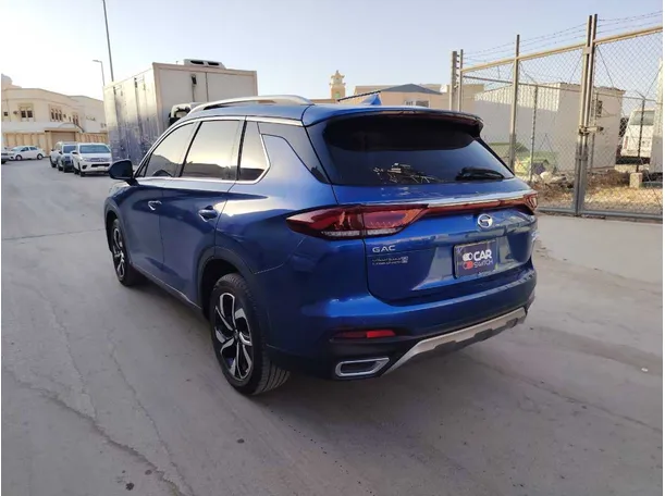 Car image 7