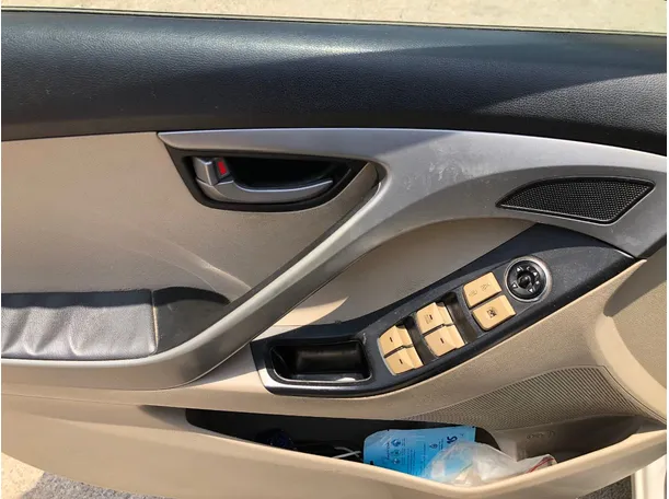 Car image 20