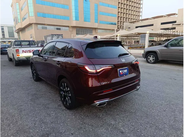 Car image 7