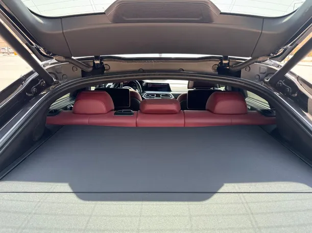 Car image 22