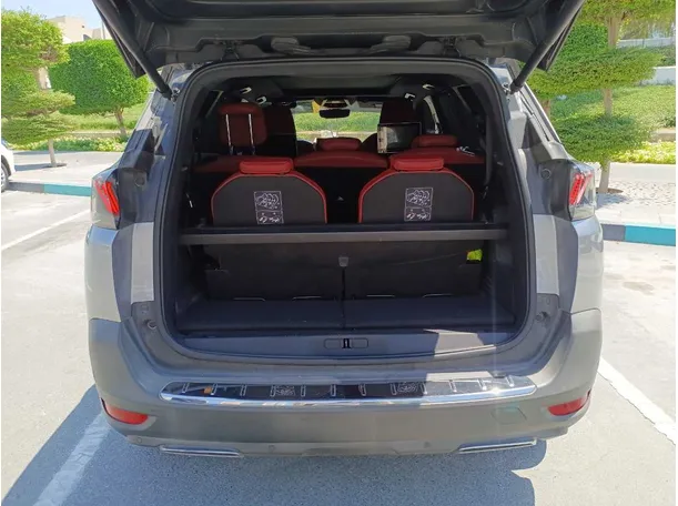 Car image 20