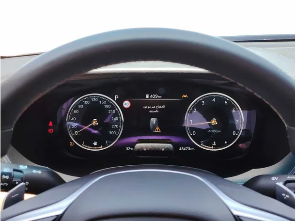 Car image 25