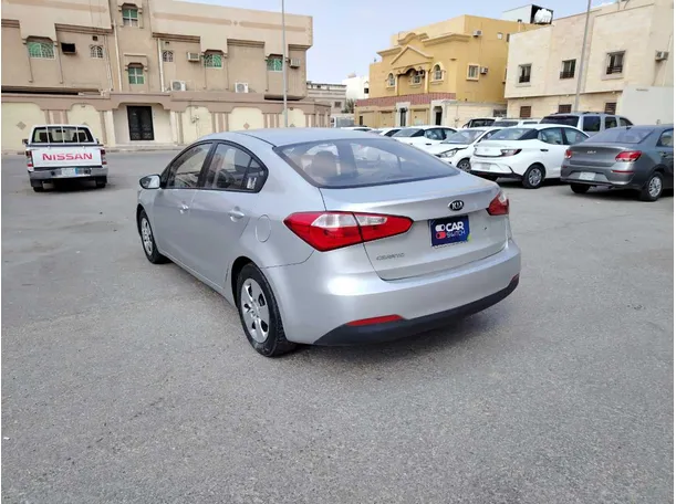 Car image 7