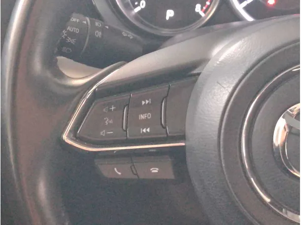 Car image 27