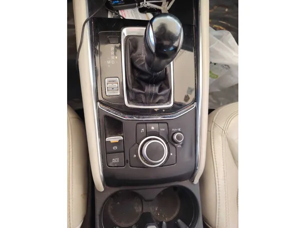 Car image 15