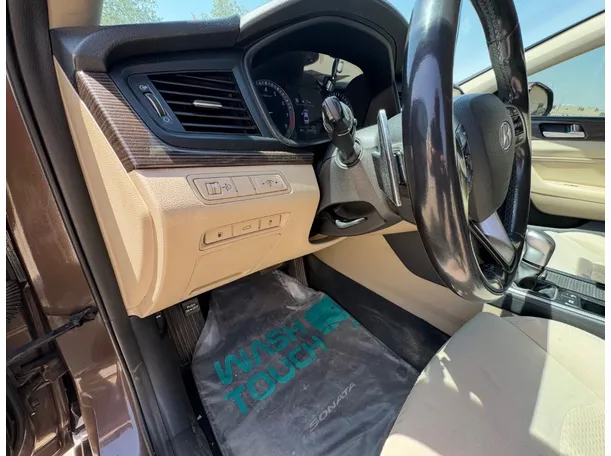 Car image 22