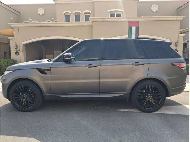 Car image 8
