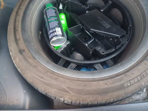 Car image 22