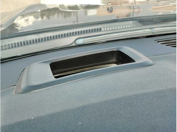 Car image 31