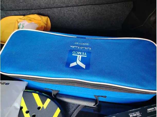 Car image 43