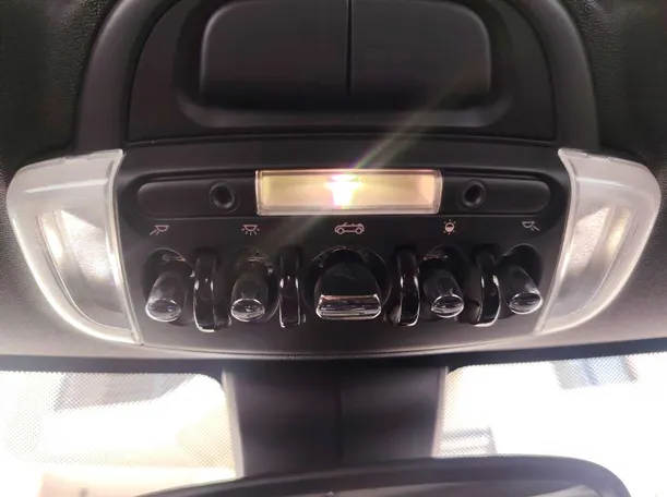 Car image 26