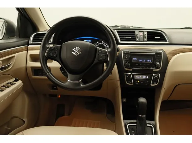 Car image 15