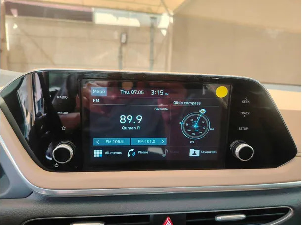 Car image 23