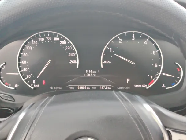 Car image 24