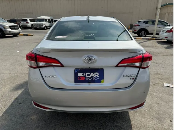 Car image 6