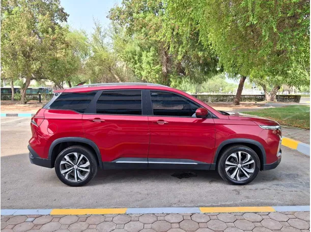 Car image 8