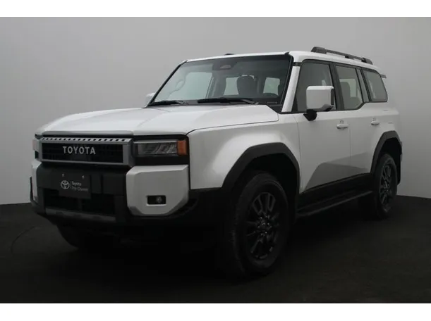 2025 تويوتا برادو في دبي