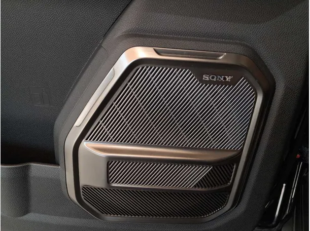 Car image 22