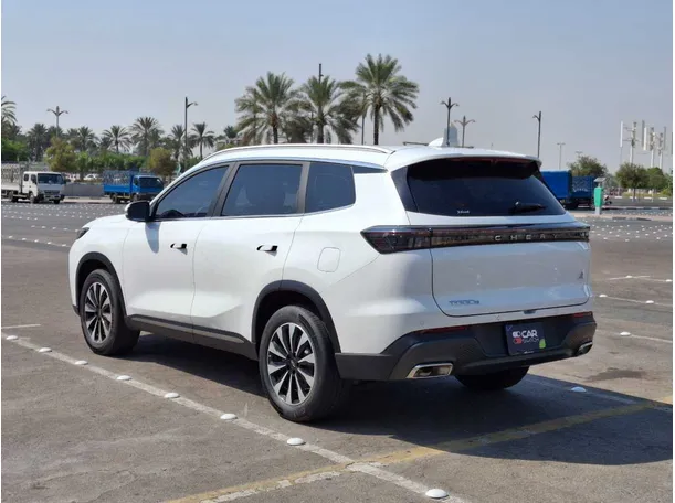 Car image 7