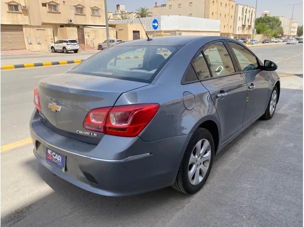 Car image 5