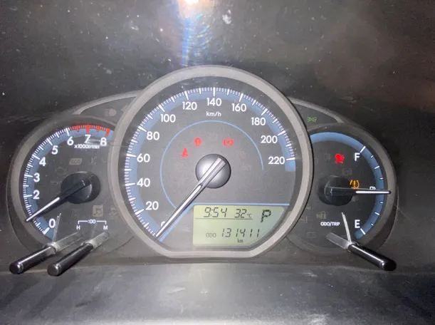 Car image 15