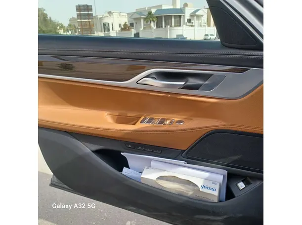 Car image 31