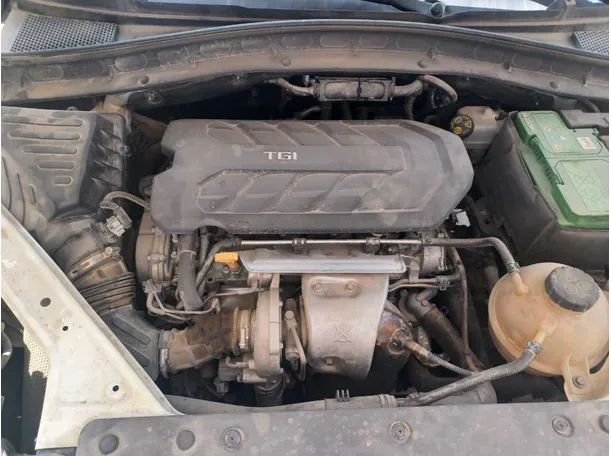 Car image 21