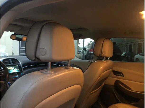 Car image 15