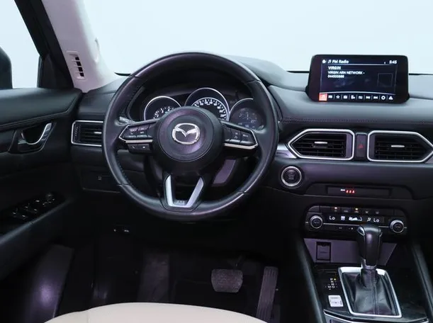 Car image 15