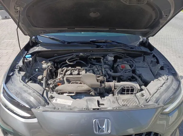 Car image 24