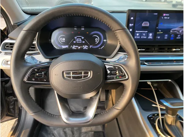 Car image 17