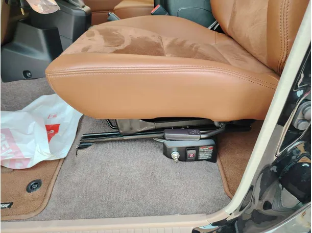 Car image 40