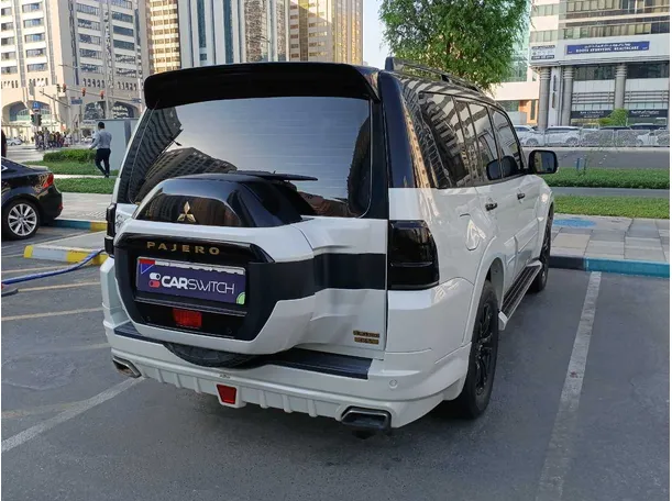 Car image 5