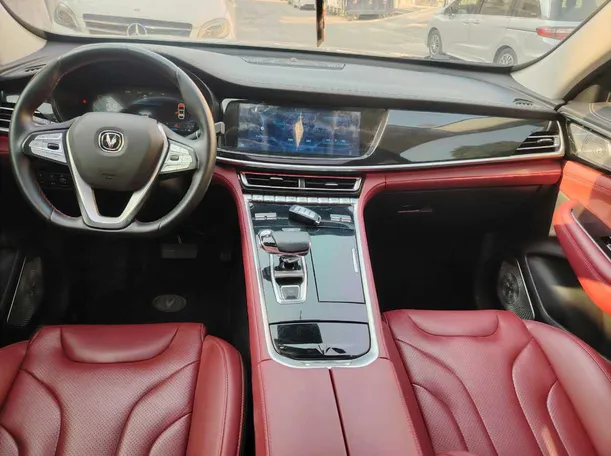 Car image 25