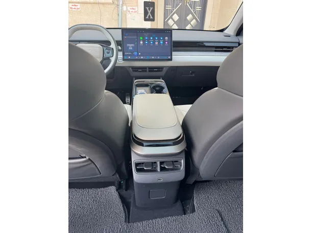 Car image 21