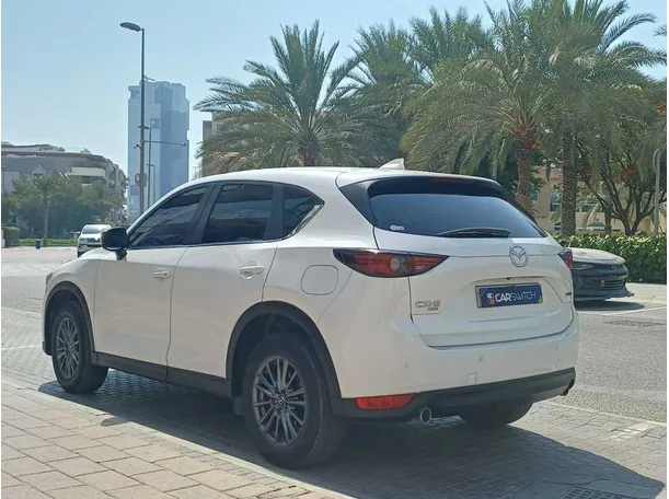 Car image 7