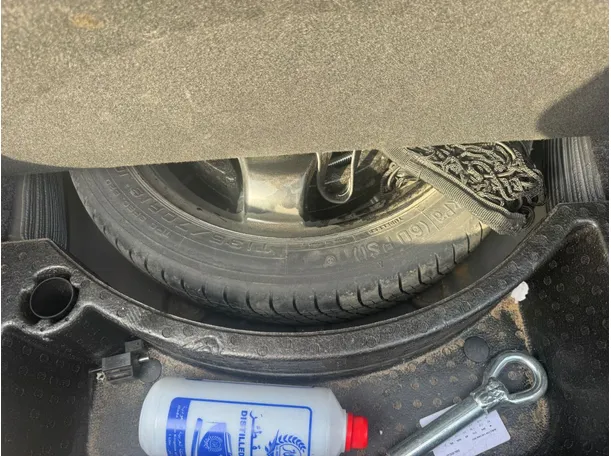 Car image 22