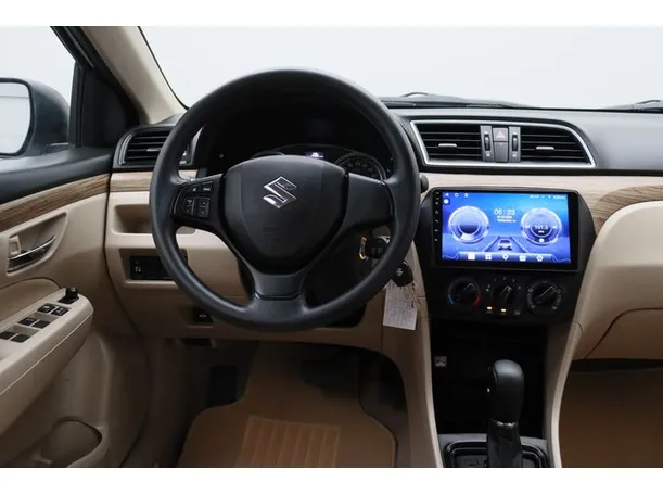 Car image 15