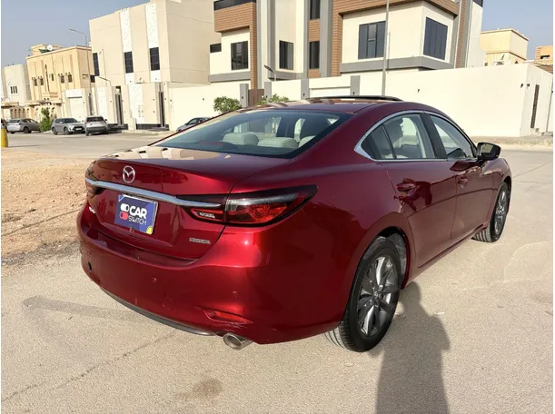 Car image 5