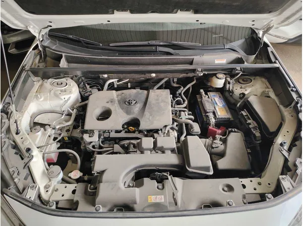 Car image 24
