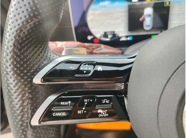 Car image 39