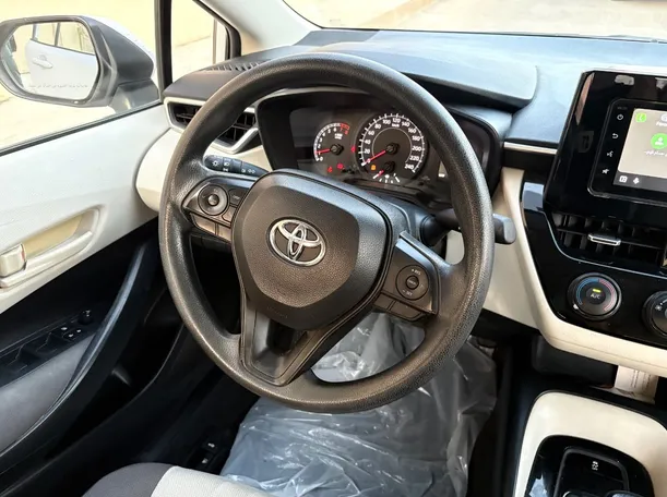 Car image 21