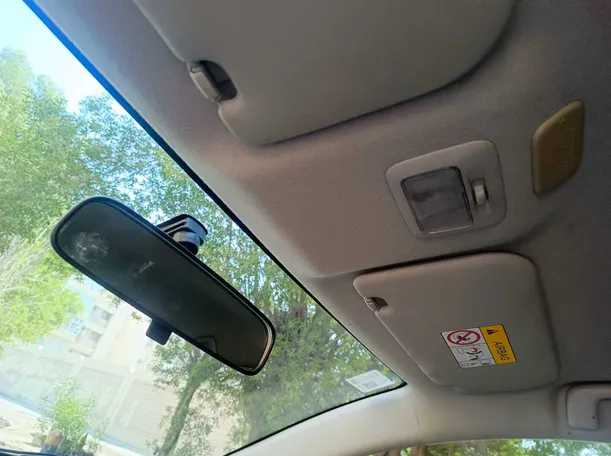 Car image 31