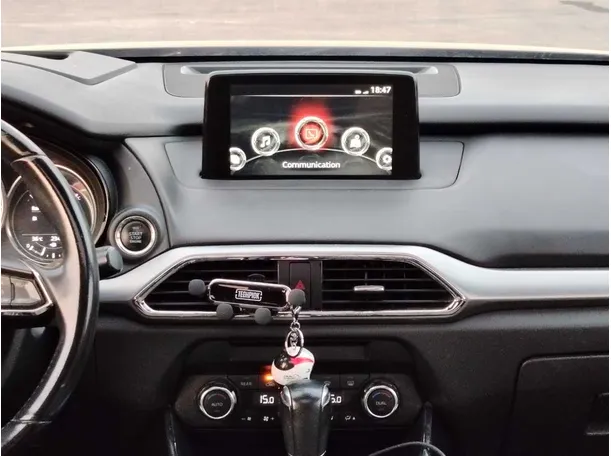 Car image 23