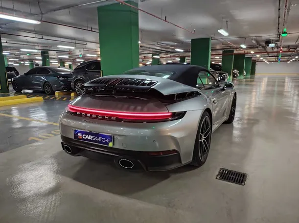 Car image 8