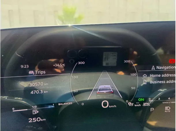 Car image 37